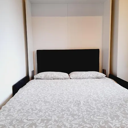 아파트 Flat In Milano, Porta Romana 밀라노